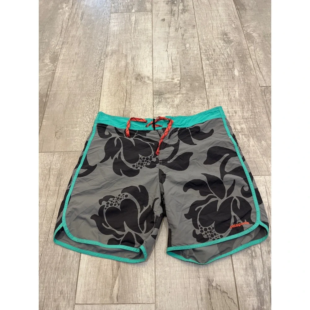 Patagonia Mens Board Shorts 34 Grey Black Floral Teal Trim Swim Trunks Nylon